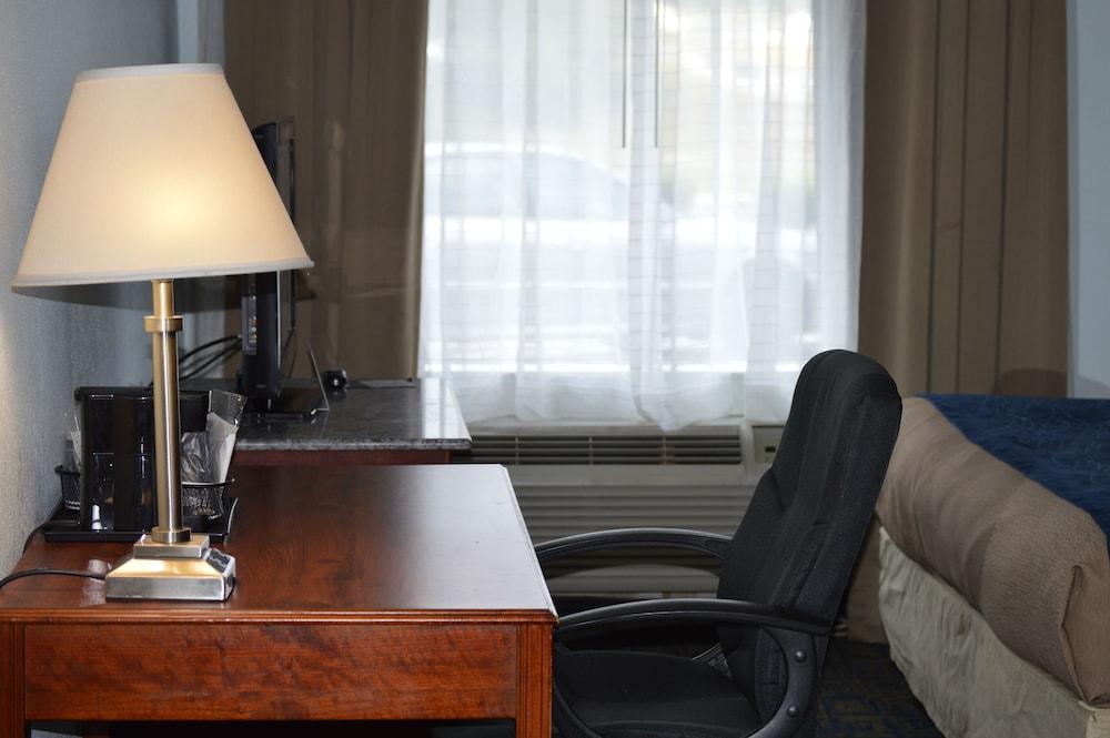 Comfort Inn & Suites Цинциннати Экстерьер фото