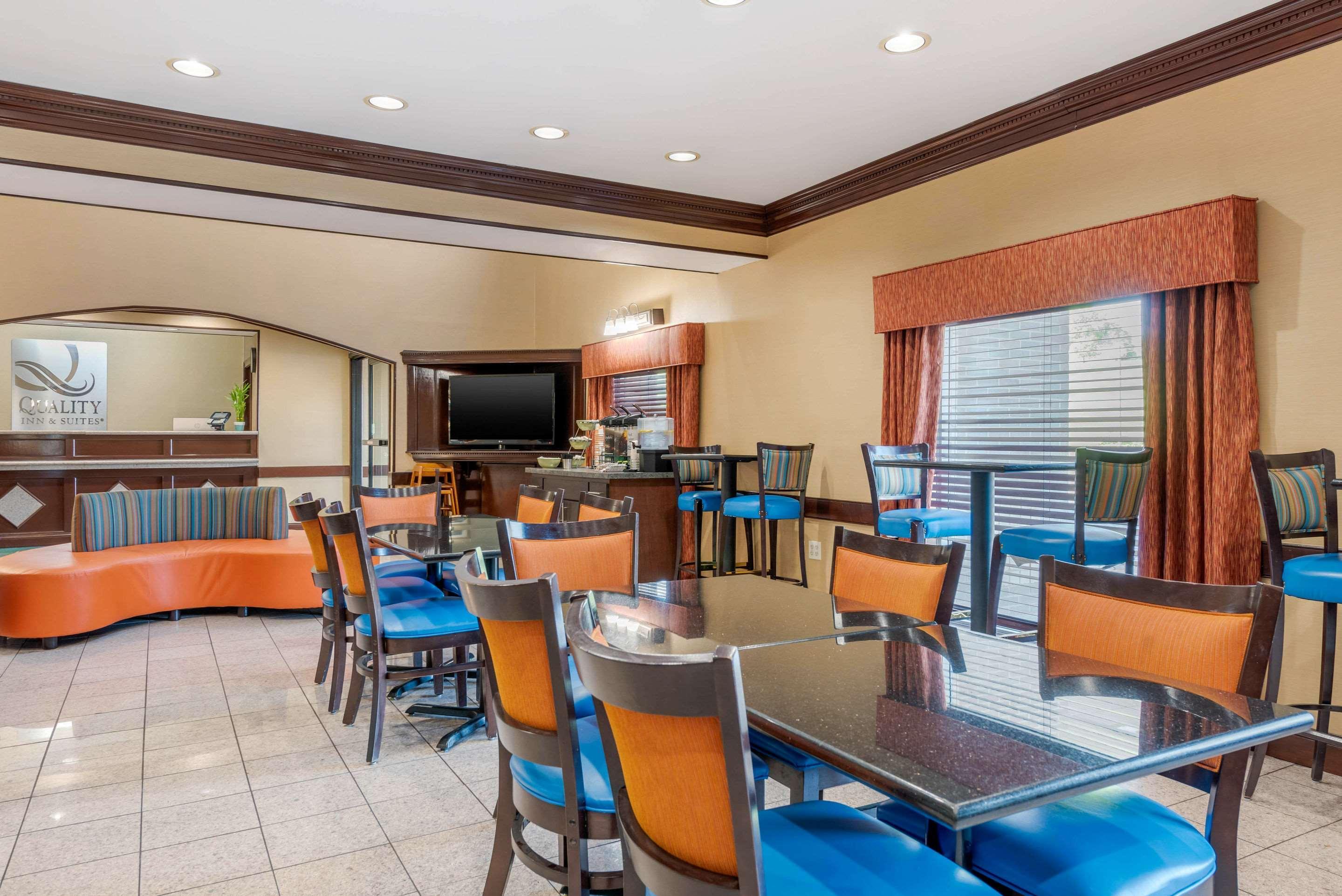 Comfort Inn & Suites Цинциннати Экстерьер фото